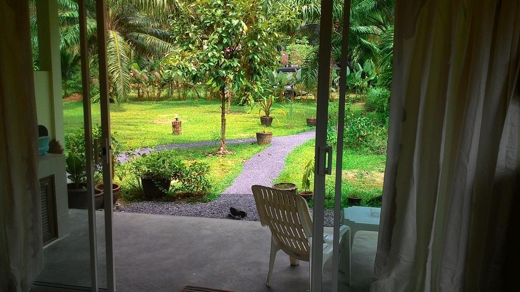Aathid Garden Khao Lak Villa Rum bild