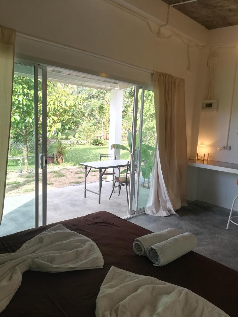 Aathid Garden Khao Lak Villa Exteriör bild
